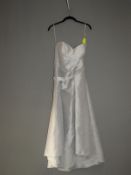 *Size: 6 Bridesmaid Dress by Alfred Sung