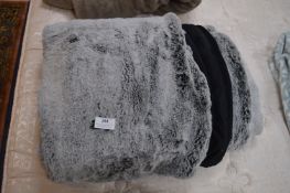 *Faux Fur Throw (Grey)