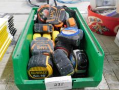 *Qty of retrackable steel tape measures