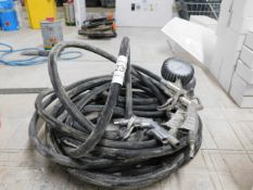 *2x Air hose with pressure gauges