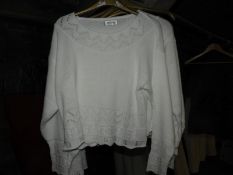 *Ten Long Island Ladies White Knitted Tops