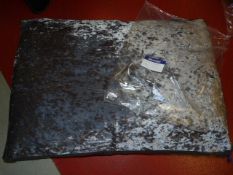 *Silentnight Deep Fill Medium Dog Bed (Silver)