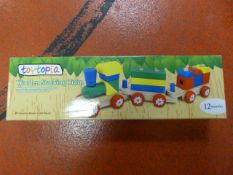 *Toytopia Wooden Stacking Train