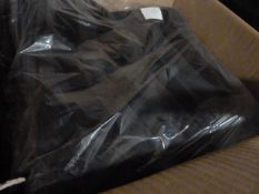 *40 Black Damask Chair Covers