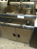 * Electric freestanding Double fryer 600 x 600 x 900