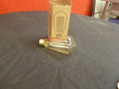 * Set of 6 vintage style lightbulbs, brand new (boxed)