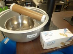 * Large bowl (600 diameter), sushi mat, pan & piping bag