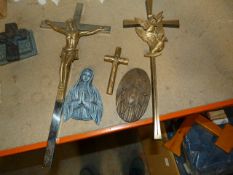 *Quantity of Crucifixes