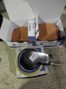 *Pneumatic Random Orbital Sander with Sanding Pads