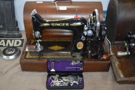 Singer Manual Sewing Machine with Wooden Case