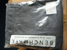 *Five Benchmark Trousers (Grey) Size: 40T