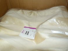 *50 Ivory Damask Chair Covers