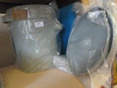 *Two Display Bucket of Lids