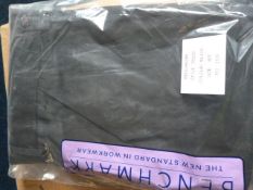 *Seven Benchmark Trousers (Navy) Size: 46T