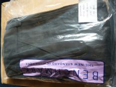 *Eighteen Benchmark Trousers (Black) Size: 30T