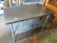 *Preparation Table with Shelf 122x61x88cm