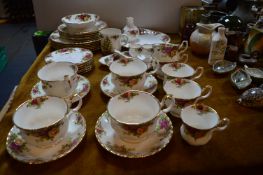 Royal Albert Roses Part Dinner Set 40 Pieces