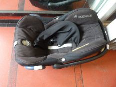*Maxi Cosi Child's Car Seat