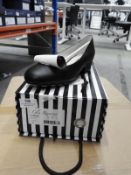 *Lola Ramona Ladies Shoes Size: 4