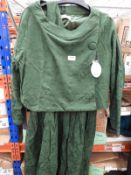 *10 Size: 22 Eva Ray Emerald Green Dresses