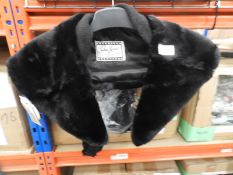 *29 Jet Black Stoles