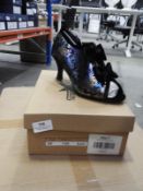 *Joe Brown Ladies Shoes (Orbit) Size: 7