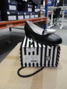 *Lola Ramona Ladies Shoes (Black) Size: 7