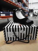 *Lola Ramona Ladies Shoes (Black & Cream) Size: 41