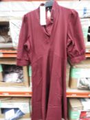 *13 Size: 14 Lyla Garnet Dresses