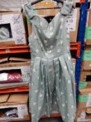 *4 Size: 16 Christie Green Holly Branch Dresses