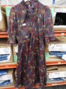 *12 Size: 12 Lyla 50's Floral Mauve Vintage Style