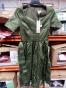 *2 Size: 10 Maisey Green Robin Dresses