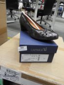*Caprice Ladies Shoes (Metallic) Size: 6.5