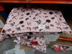 *30 1m Lengths of Queen of Tarts Fabric