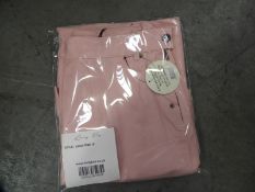 87 Size: 10 Leigh Pink Bib & Brace Dungarees