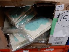 *152 Lindy Bop Pale Green Shoe Clips