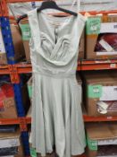 *26 Size: 8 Octavia Eau De Nil Dresses