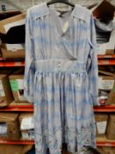 *21 Size: 16 Kara Snowy Robin Branch Festive Dress