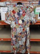 *14 Size: 10 Cream Patchwork Dresses