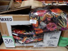 *30 Black Tucan Sarongs