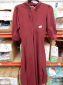 *5 Size: 8 Lyla Garnet Dresses
