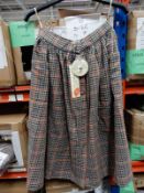 *7 Size: 20 Adalene Rustic Check Skirt