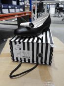 *Lola Ramona Ladies Shoes (Black) Size: 6