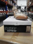 *Chelsea Crew Ladies Shoes Size: 42