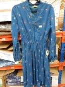 *14 Size: 10 Ivory Teal Rose Dresses