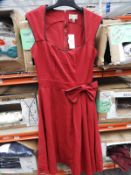 *17 Size: 10 Grace Red Dorm Dresses with Black Pip
