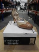 *Chelsea Crew Ladies Shoes Size: 42