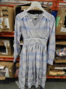 *18 Kara Vintage Style Dress (Snowy Robin) Size: 1
