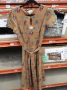 *23 Size: 10 Mustard Squirrel Vintage Style Dresse