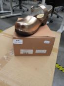 *Lottas Rose Gold Ladies Shoes Size: 40